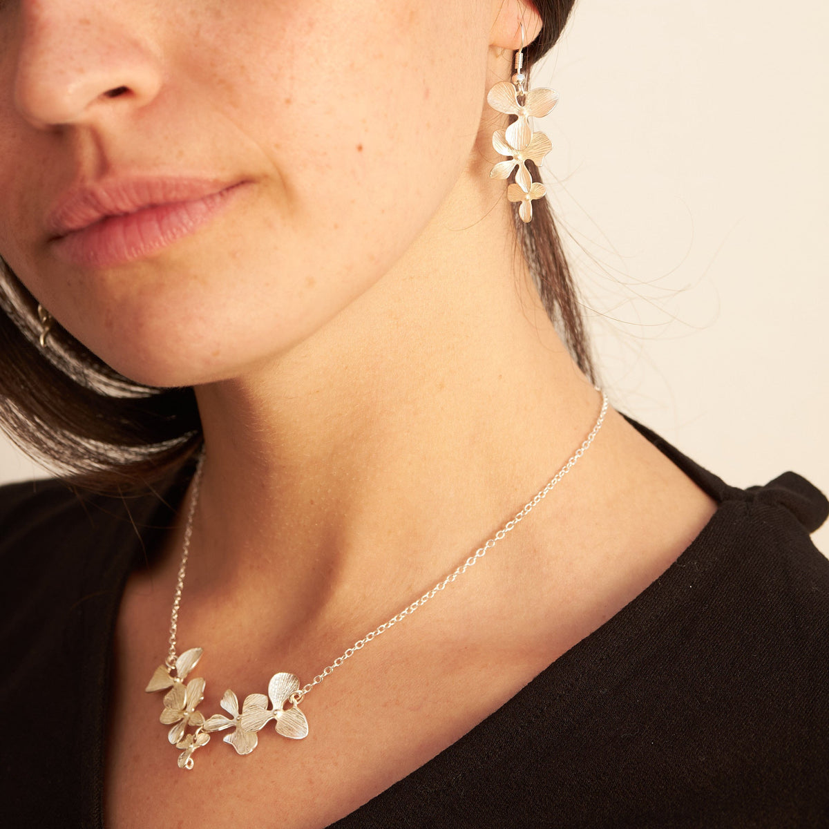★Kashiko x SENTIMENTS★ Slide Orchid Necklace Kashiko x SENTIMENTS Slide Orchid Neckla #카시코센티멍,#센티