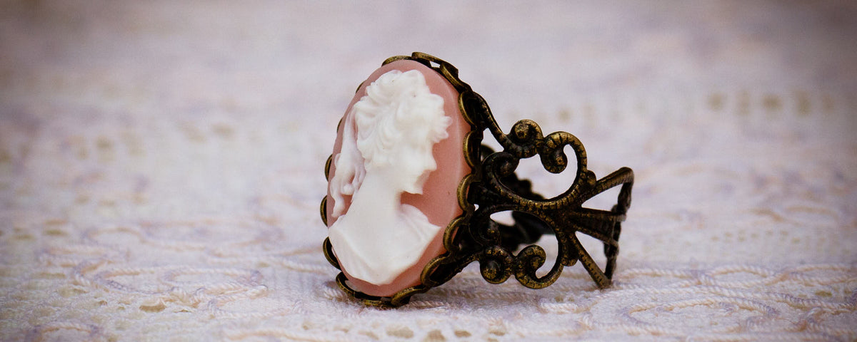 vintage cameo filagree ring