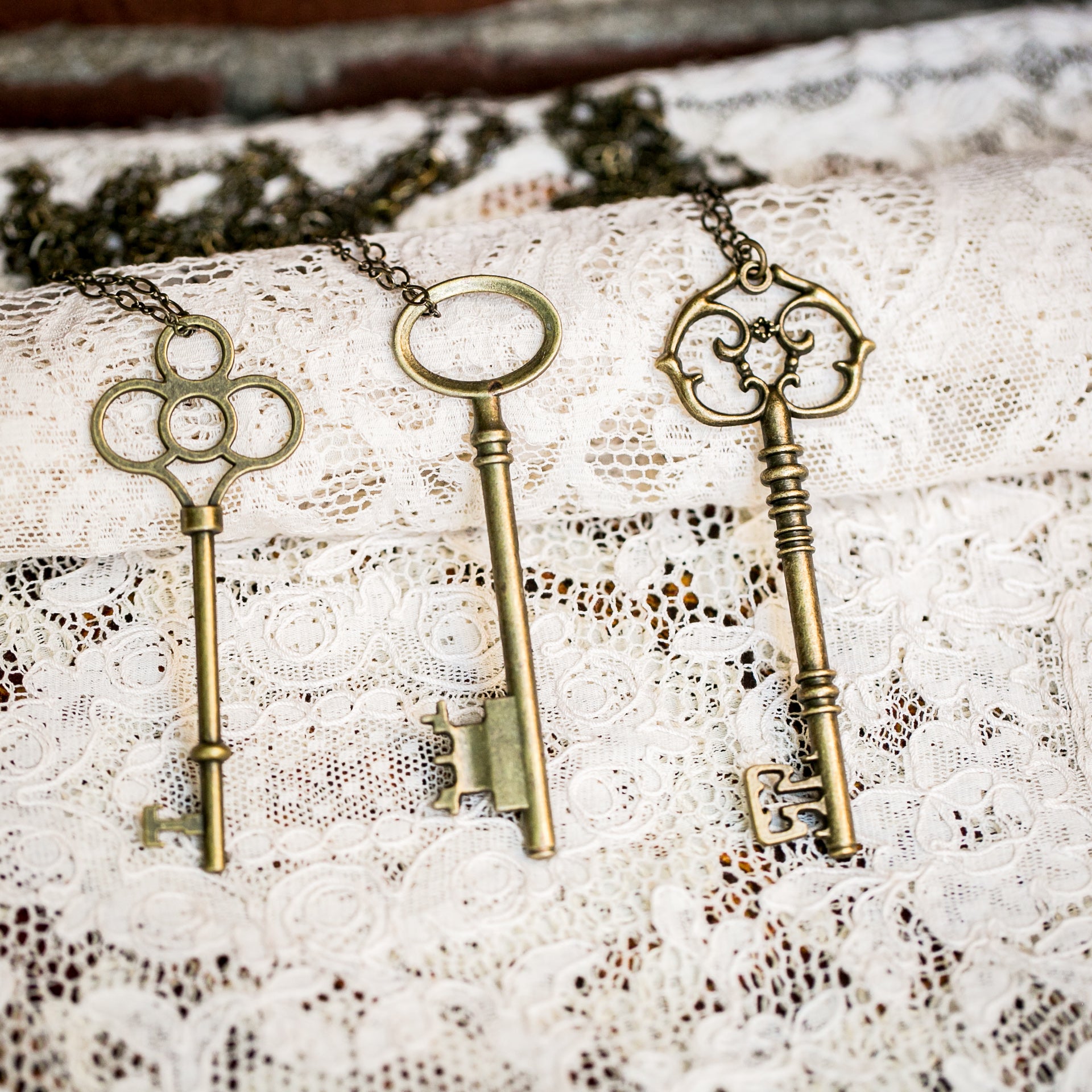 Skeleton Key Necklace 3L