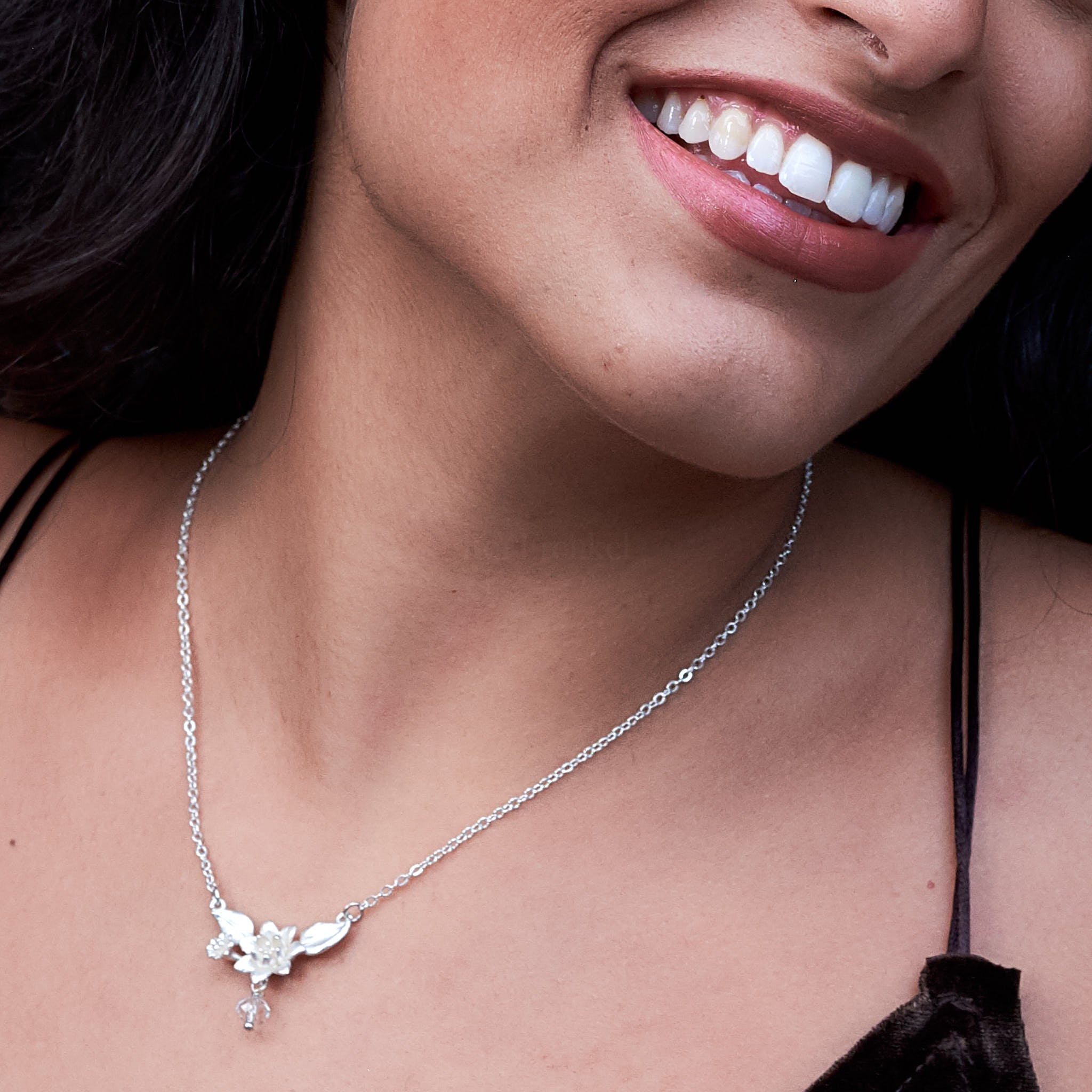 Lotus shop leaf necklace